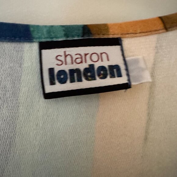 Sharon London beautiful hand made knit dress size M. - Picture 3 of 3